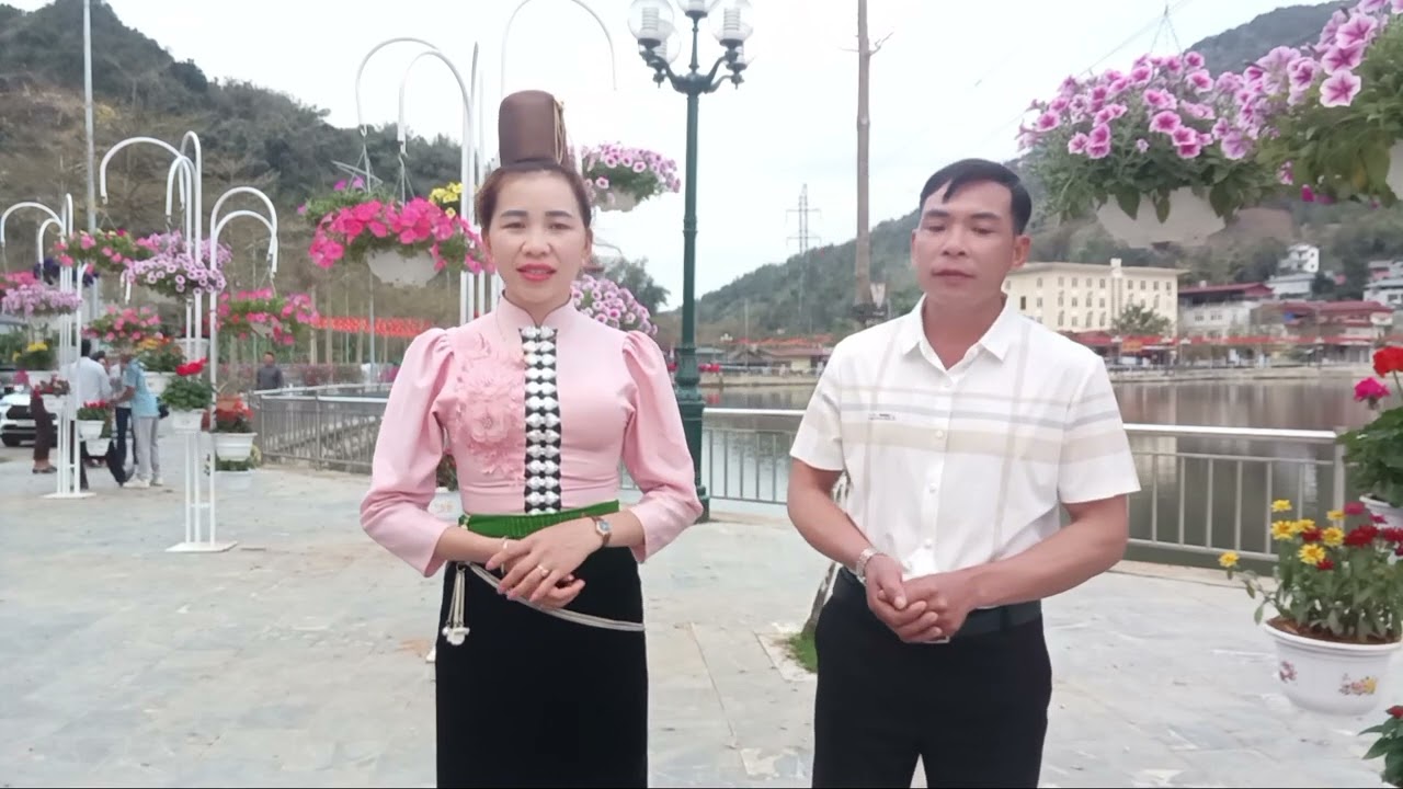 Sau một năm mới gặp lại nhau lò kiem hoa Dừa hát giao duyên ♥️♥️