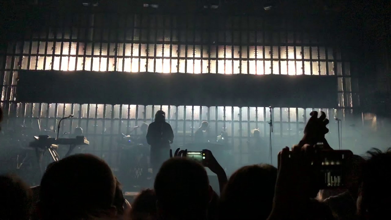 Massive Attack - Angel // Live @ Zorlu Psm İstanbul 25.06.18