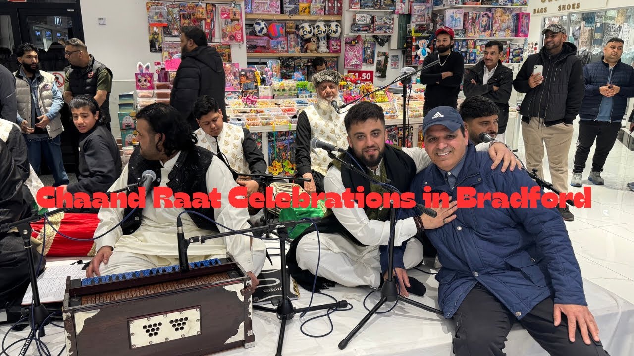 Chaand Raat Celebrations in Bradford | Moon Sighting in UK? 😨| Dhol and Qawali