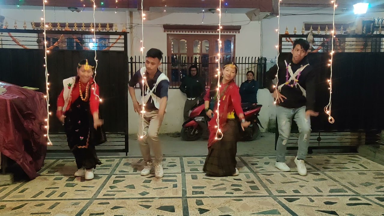 Chutti Chhoto Cha Cover dance //Deusi Bhailo performance 💫🌼//