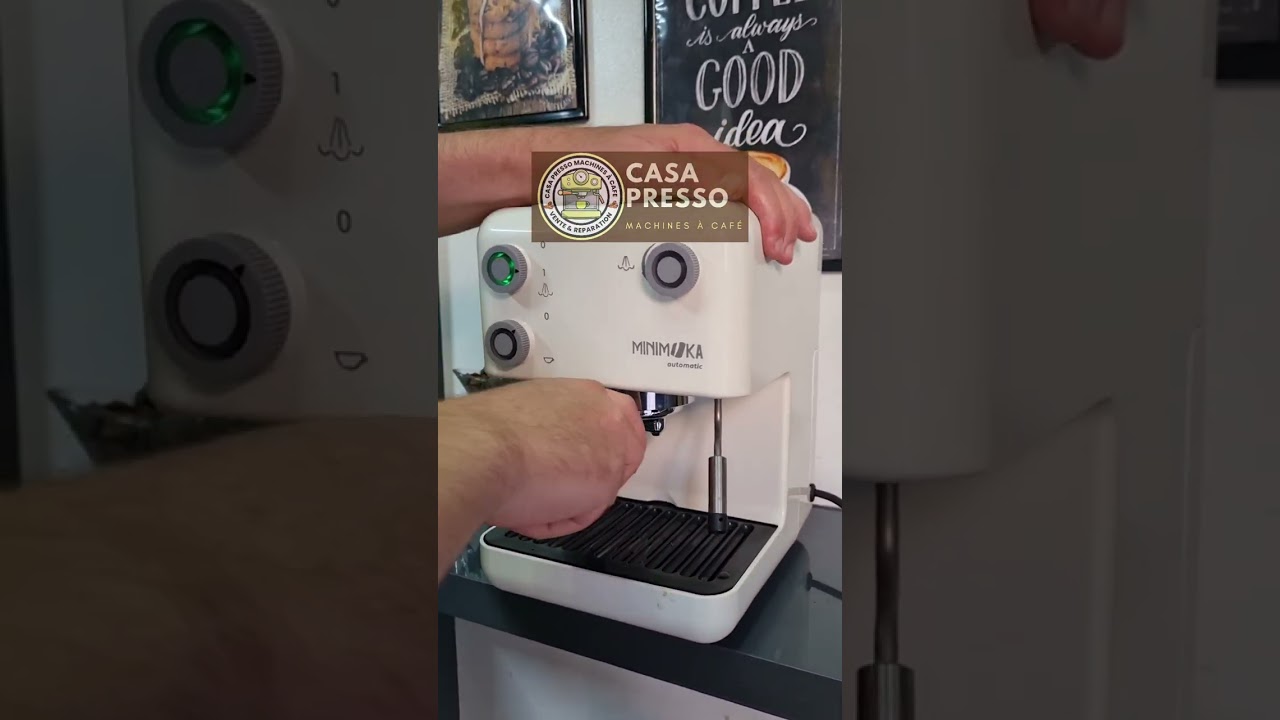 Mini moka m600 cafeti&egrave;re parfaite pour tous les amateurs de caf&eacute;.