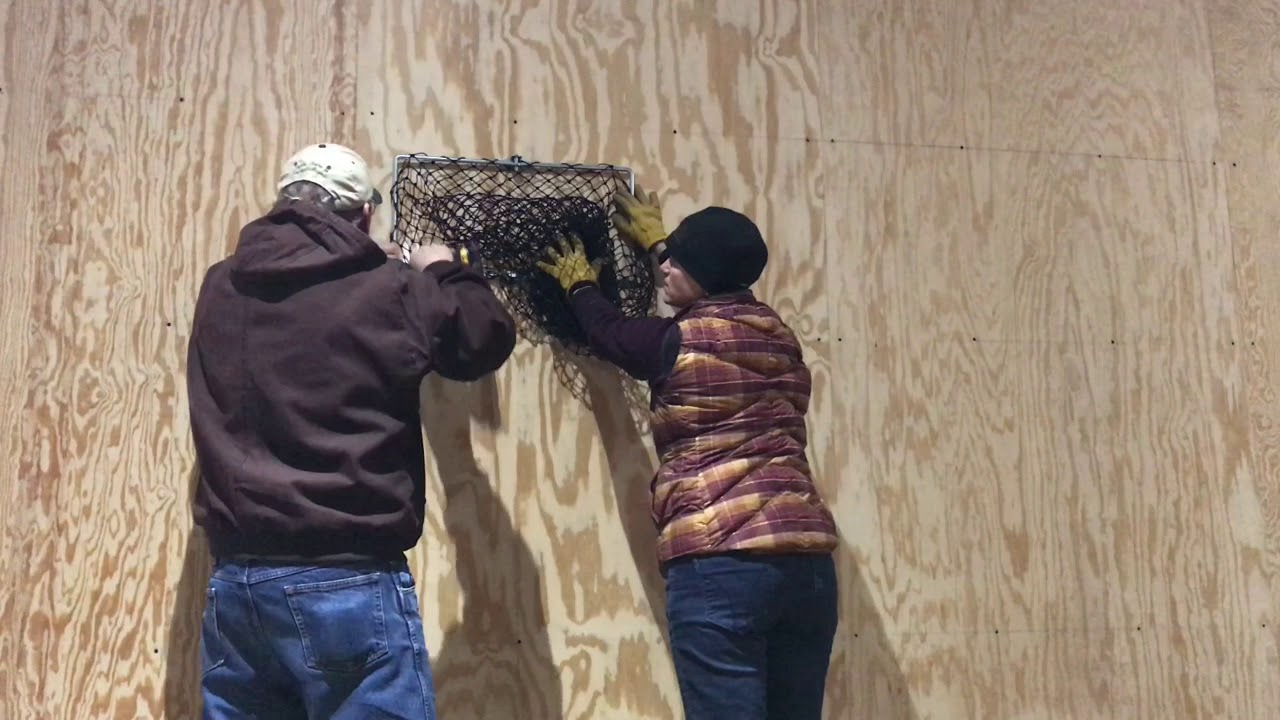 Installing A Hay Chix “Free Up Feeder”