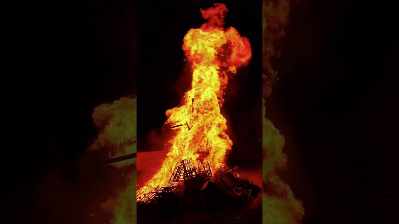 Traditional Cypriot Easter bonfire #cyprus #orthodox #orthodoxchristian #traditional #rurallife