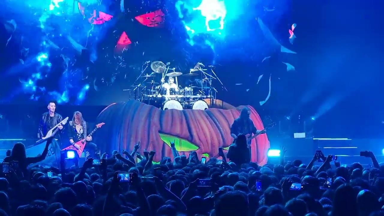Helloween - Skyfall + Eagle Fly Free (HD) Estadio Luna Park 02/10/2022