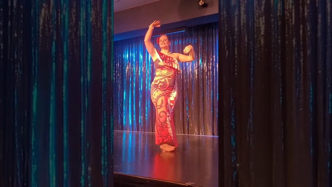 Adventsshow 25 im Chakra DanceCenter Fürth bei Seetha (Sonntag) mein Hula zu 