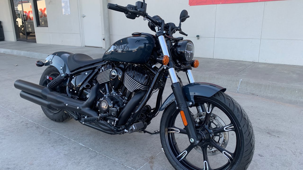 2025 Indian Chief Dark Horse