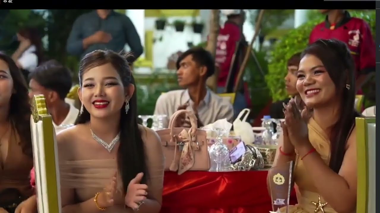 ក្តៅៗលោកជំទាវទ្រីដាណា បង្ហាញមុខ បុគ្គលិកម្នាក់ដែលគាត់មិននឹកស្មានដល់ថាធ្វើបែបនេះកើត…