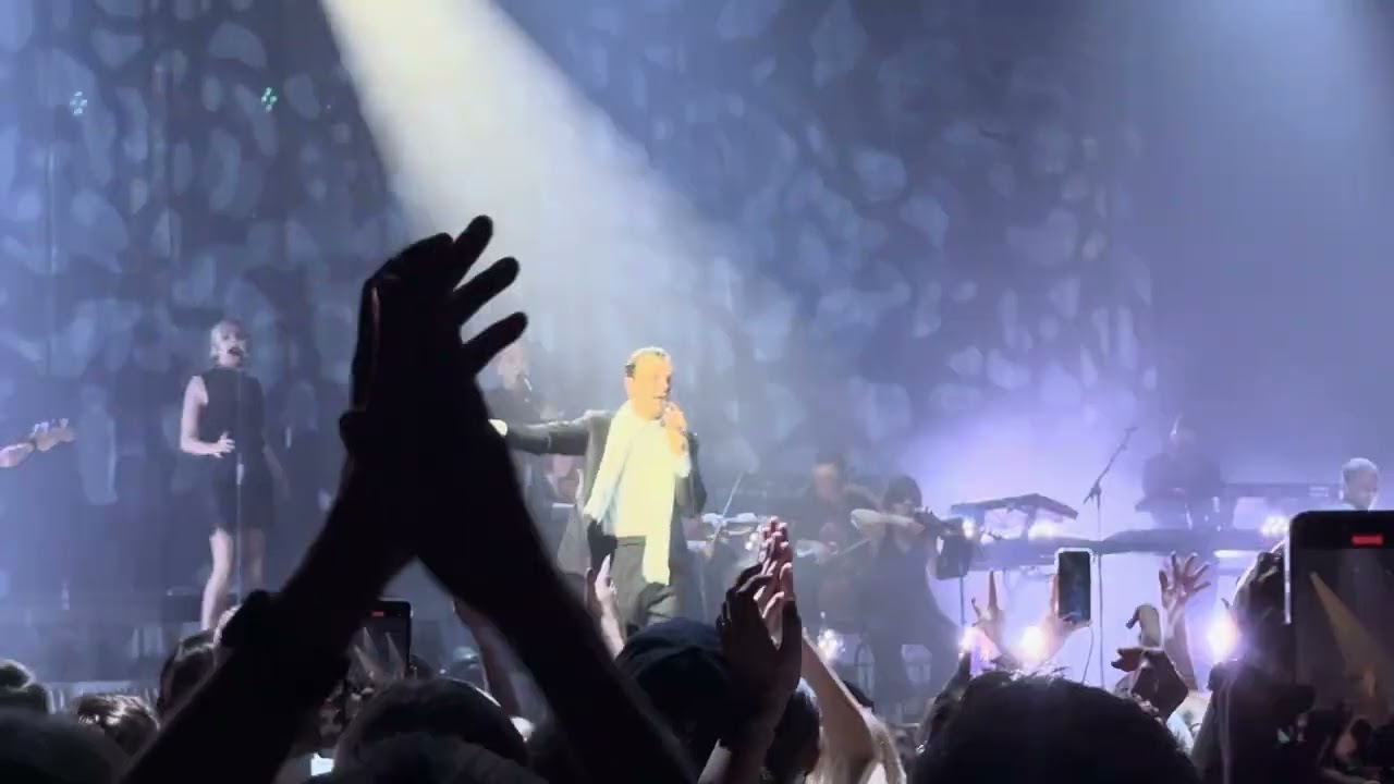 Hurts - Better Than Love (Live in Bochum 2025-06-21)