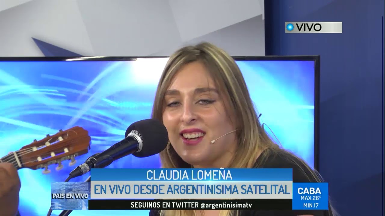 CLAUDIA LOMENA 3 en el escenario de Argentinisima Satelital