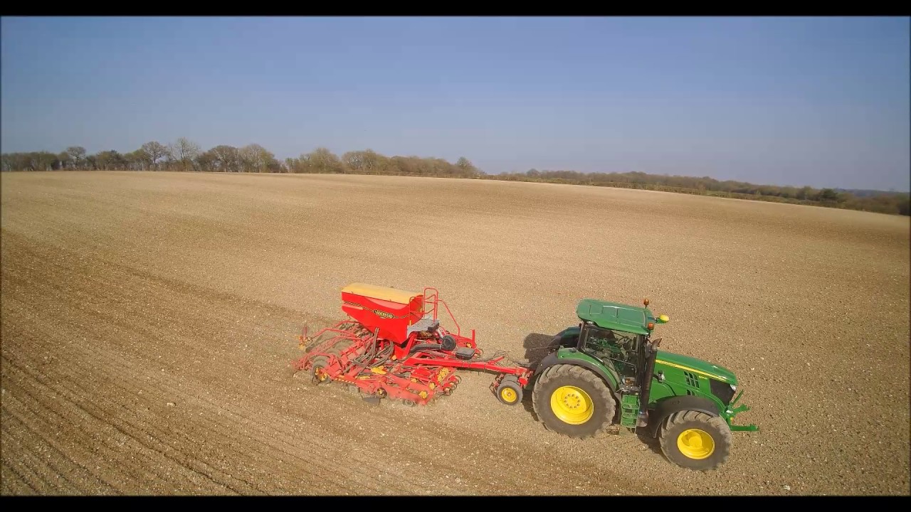 Drone Drilling JD 6190R Vaderstad Rapid A400 2017