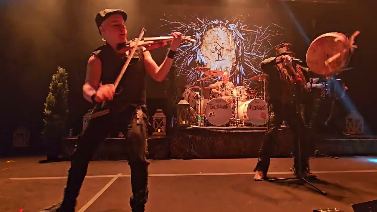 Korpiklaani - Intro/ /Viinamäen mies_Live in Tallinn_28.11.25
