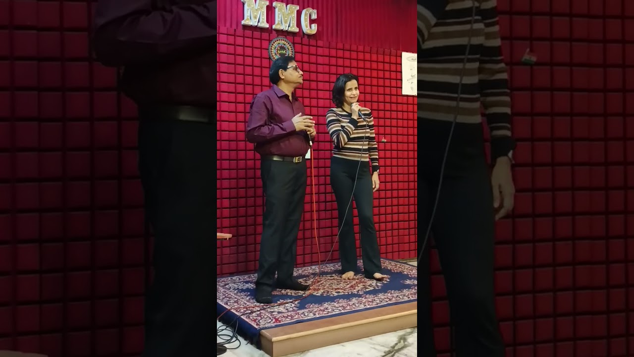 Chandani Raat hain.Covered by Shashikant and Shreya. Original singer Abhijit and Kavita K.408