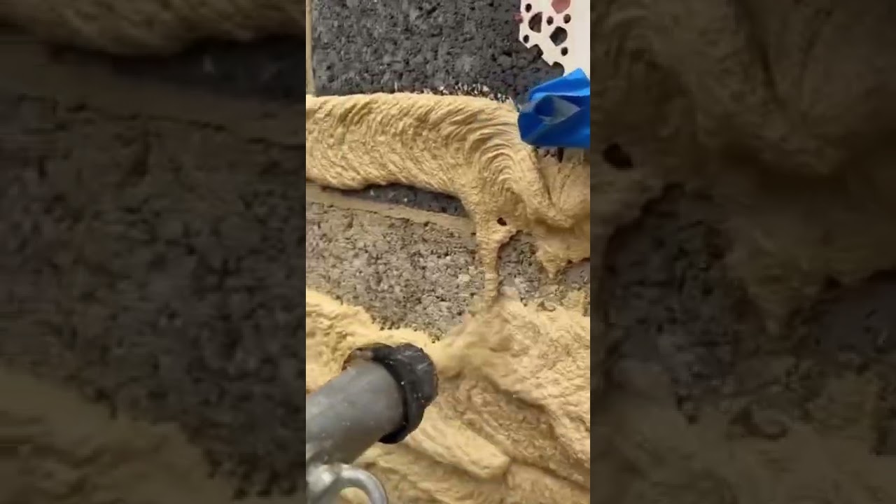 Spraying Monocouche Render - Colour Through Rendering #construction #rendering #sprayrendering #home