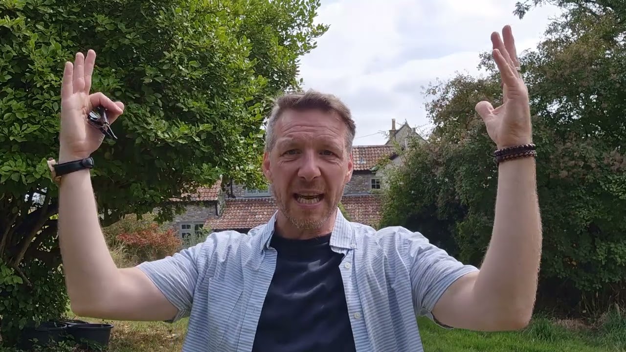 **FOR SALE** Meet Old Smithy! 🏡 Old Smithy, A Characterful 5 bedroom home in Somerset, Chard