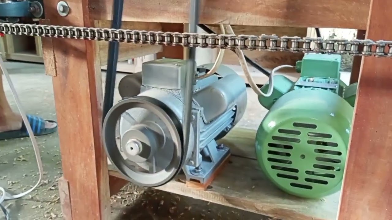 HOMEMADE THICKNESS PLANER | HOMEMADE SETUP Anu-ano ang mga ginamit ko para sa set-up? WATCH