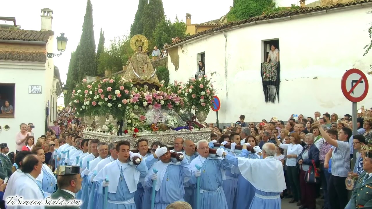 Canta el redoble a la Bajada de la Virgen de la Montaña el 21 de abril