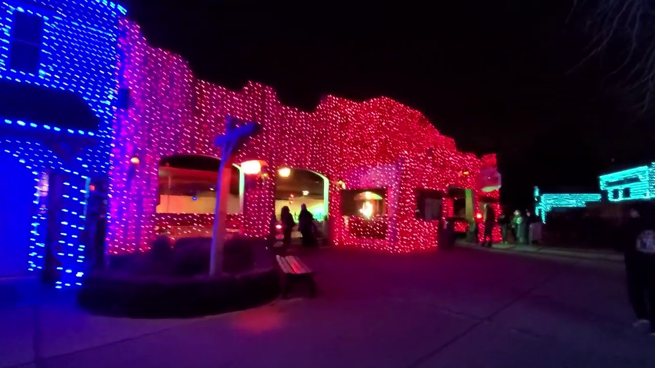 Six Flags America (Holiday in the Park) 2020