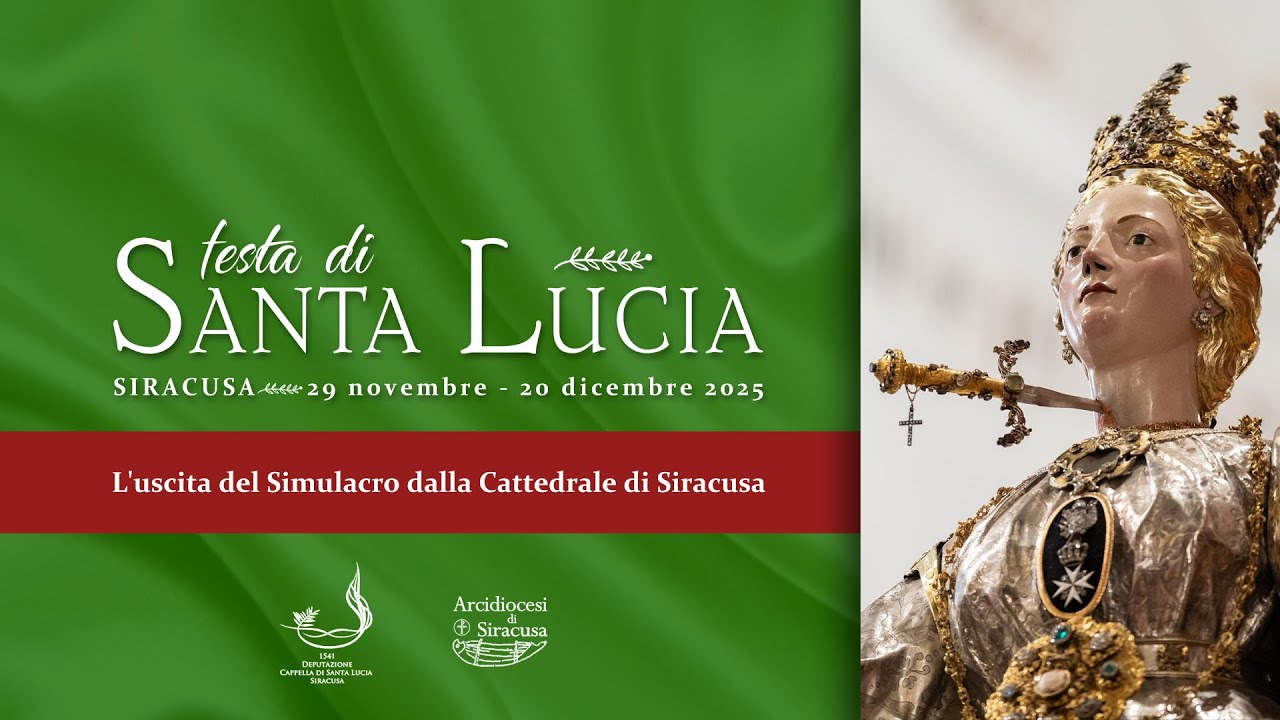 L'uscita del Simulacro dalla Cattedrale di Siracusa