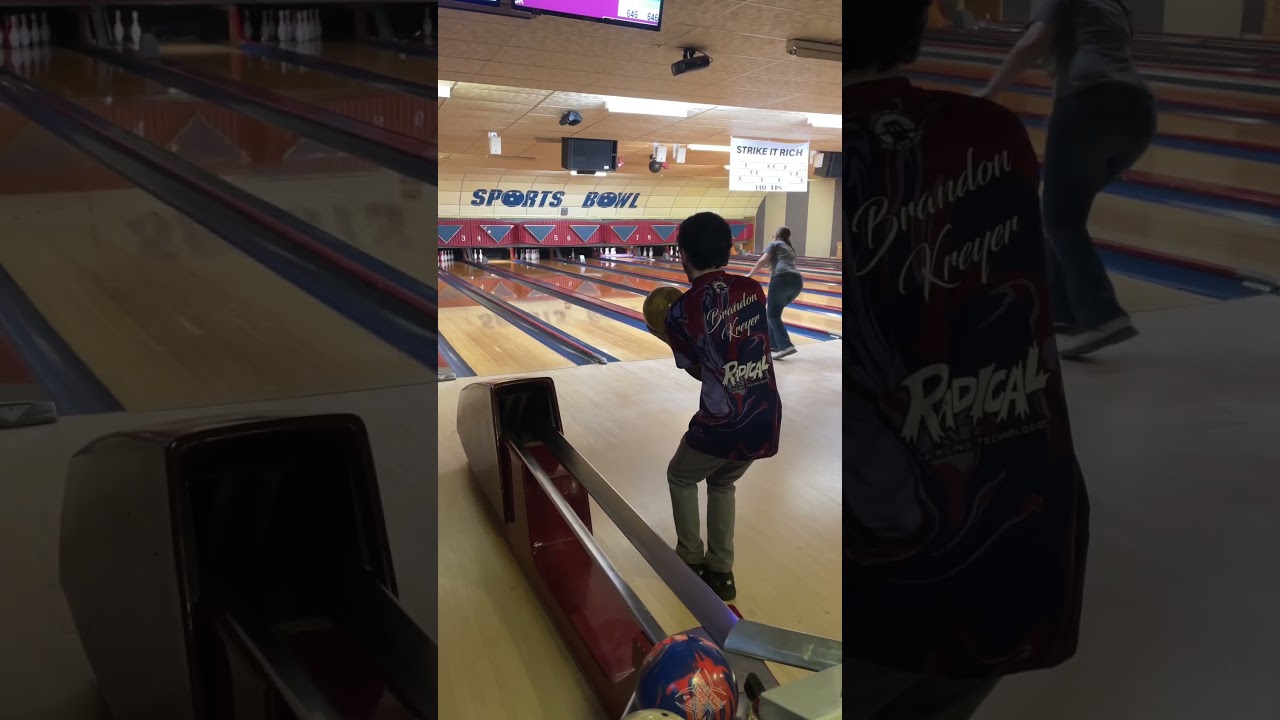 Strike to take the lead for $1000 pot? #teambrunswick #shorts