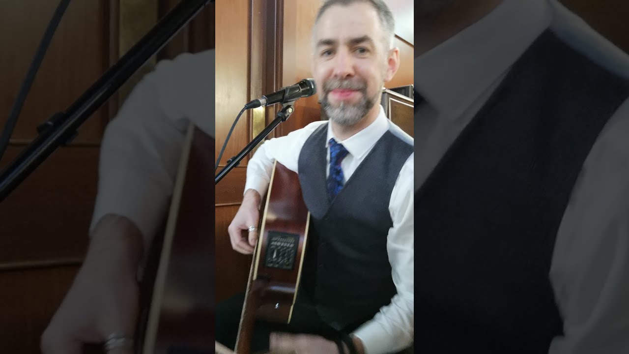 I Get To Love You - Ruelle - Performed by Barry Hughes Wedding Singer Éire (Irish wedding supplier)