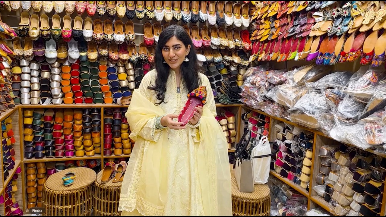 Best Khussa, Churiyan, Shoes and Bags Shopping from Karachi Company G9 Markaz Islamabad | Eid Vibes