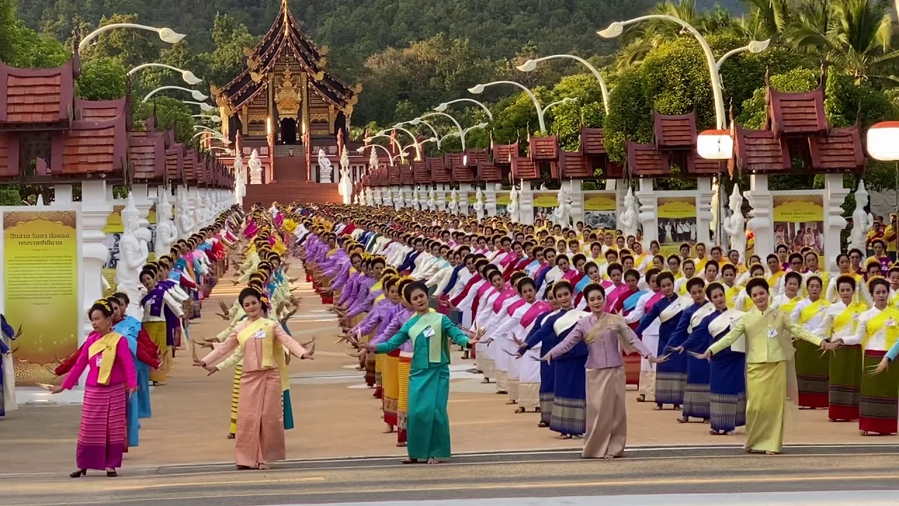 ลูกเสือชาวบ้าน ฟ้อนเล็บถวายรับเสด็จ ร.10    21/12/63
