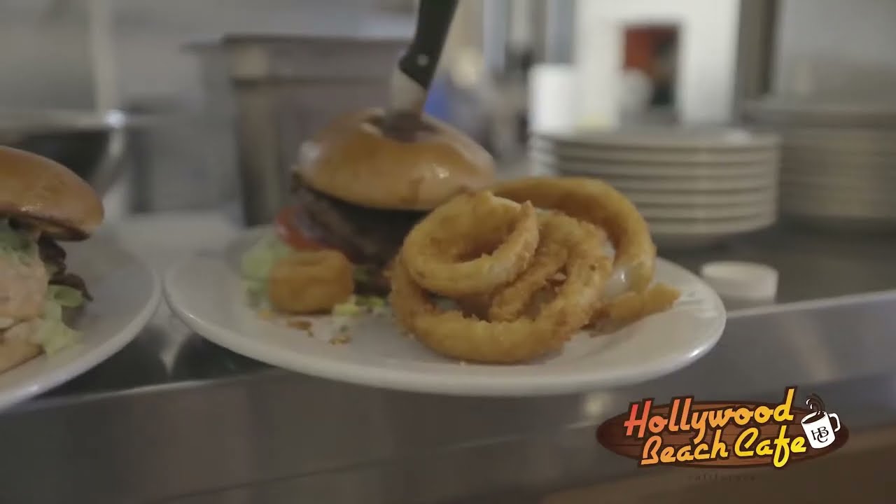 Hollywood Beach Cafe Is Now Open For Dinner!