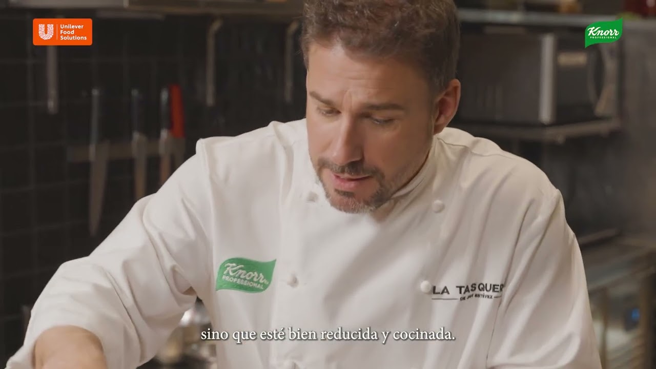 Molleja de ternera Strogonoff con cremoso de patata y setas – Chef Javi Estévez