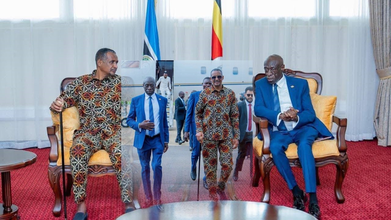 Hoggaamiyaha Kooxda RSF ee Suudaan oo gaaray dalka Uganda