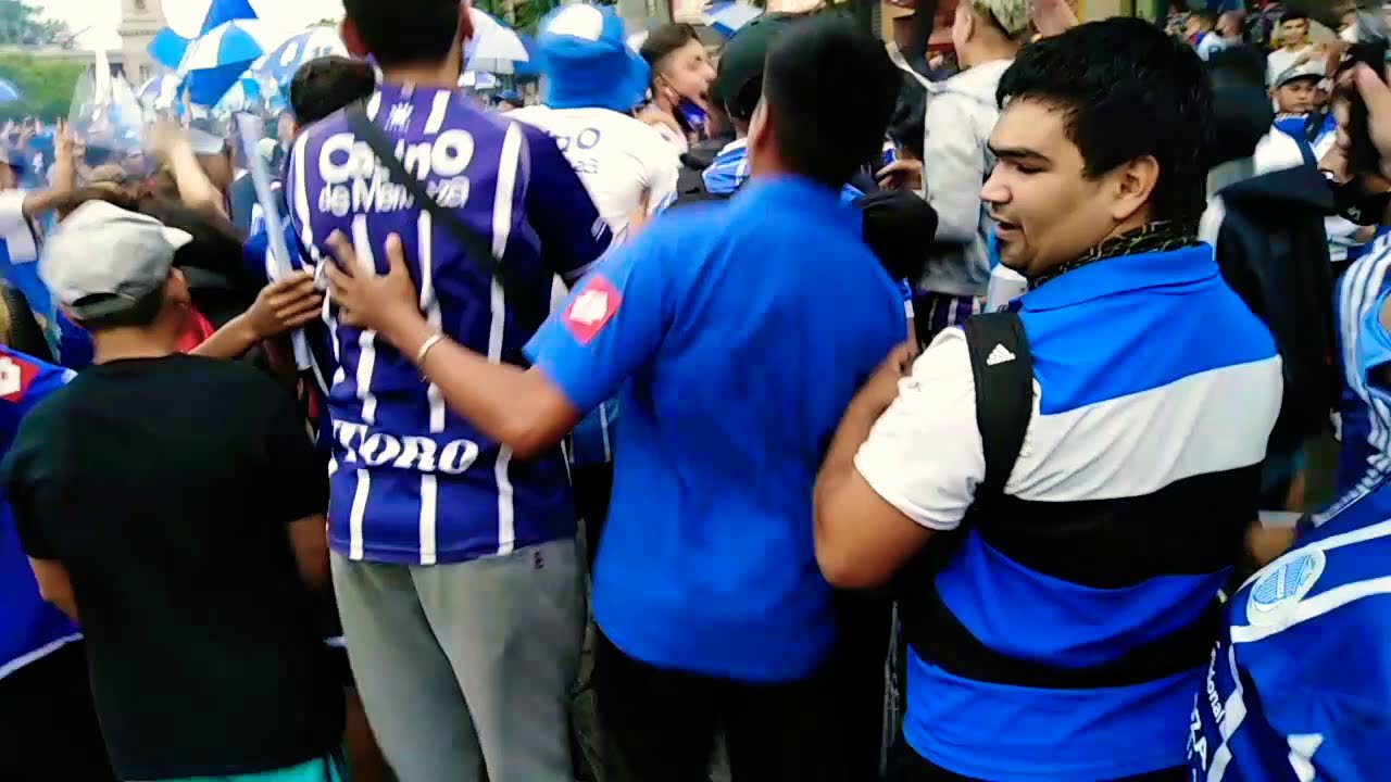 Banderazo de Godoy Cruz 2021. (La banda del expreso)