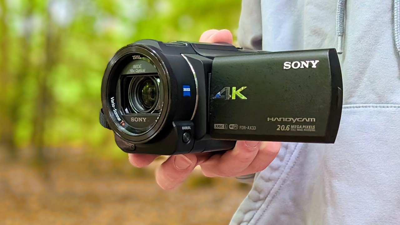 $400 Camcorder In 2026? Sony FDR AX33 Review