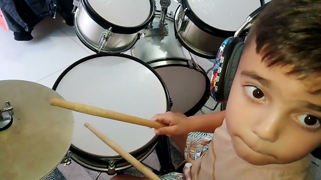 Joaquim Pacheco 5 anos primeira aula | Semínima+ virada em colcheia 