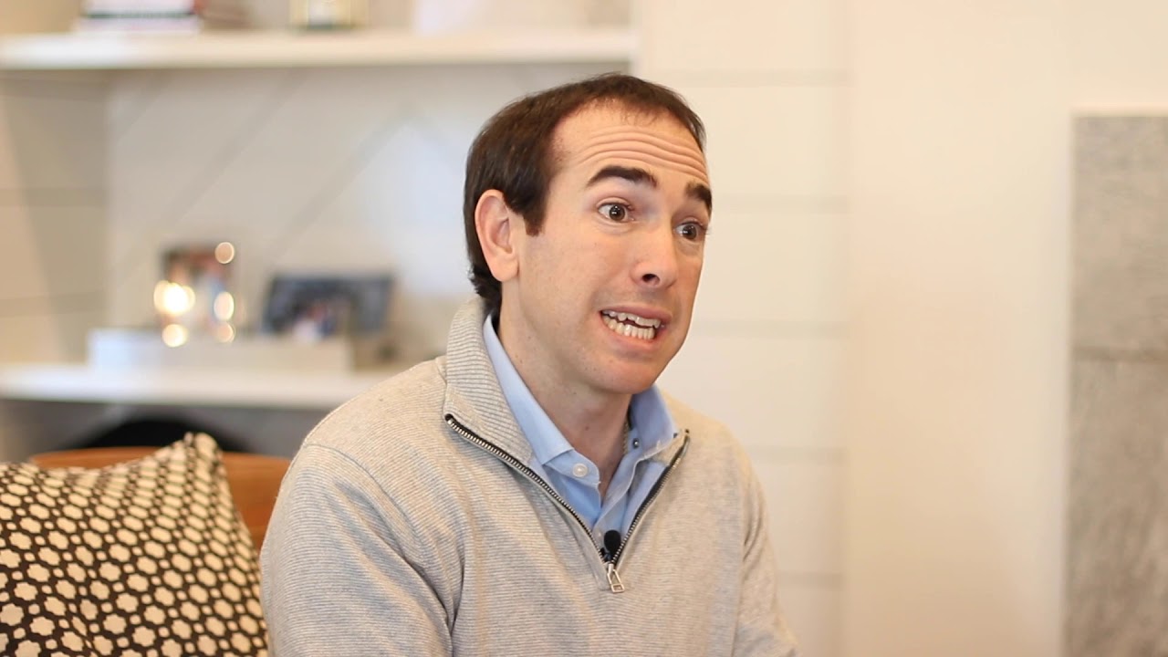 Robo-Advisor vs. Financial Advisor: The Disruption & Competition In FinTech