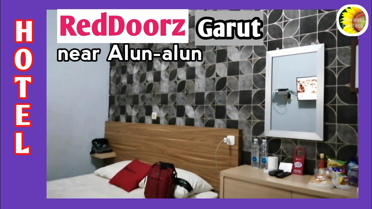 Hotel Murah di Kota | Near Alun-alun GARUT | RedDoorz