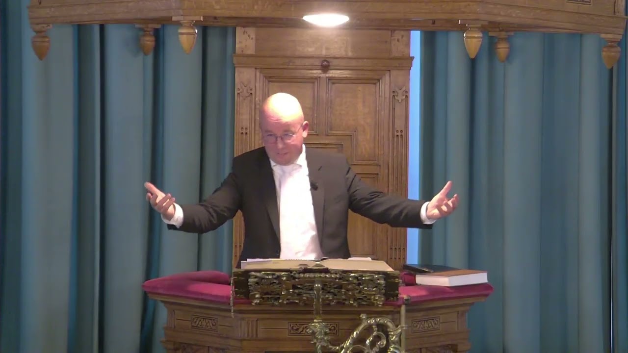 Gemopper in Gods gemeente - Handelingen 6: 1- 7 | Ds. A.A.F. van de Weg