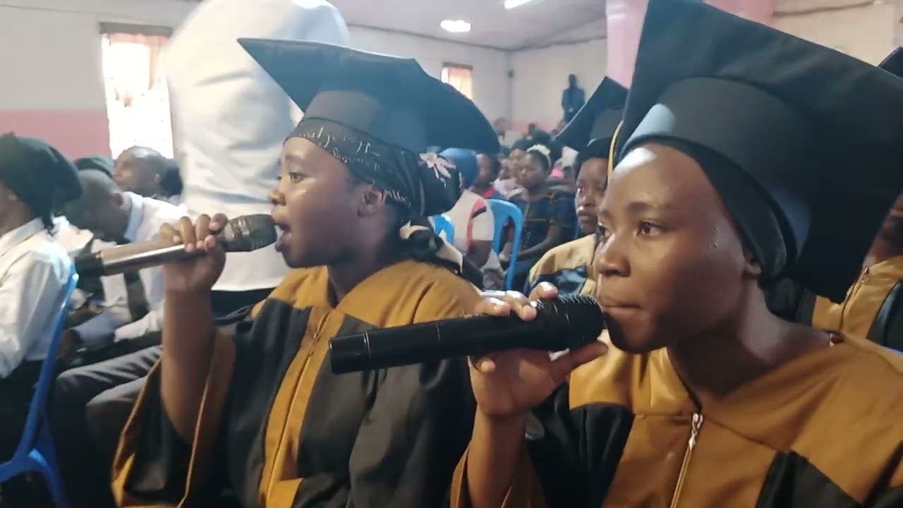 Sœurs AKONKWA NTABOBA ET ASIFIWE NTABOBA UAMSHO Kwaya 