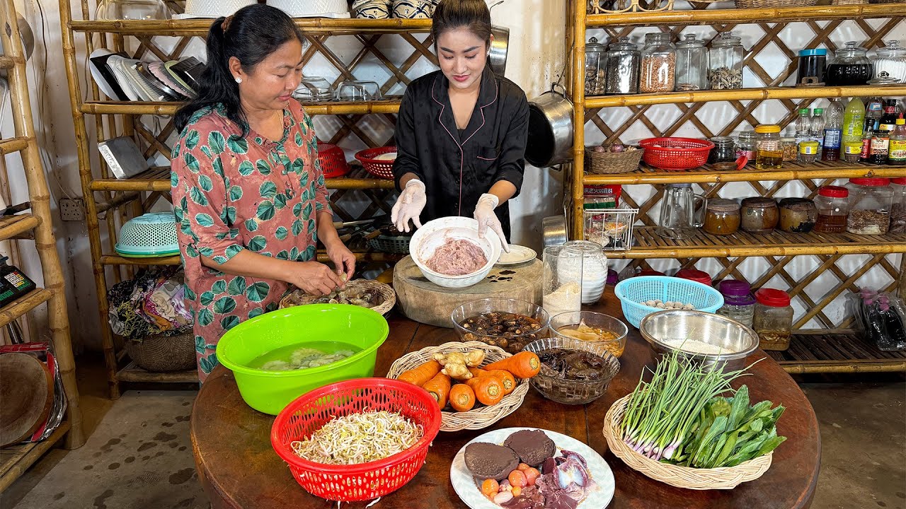 Sreypov Life Show: Delicious rice porridge prepare for dinner / Family food cooking