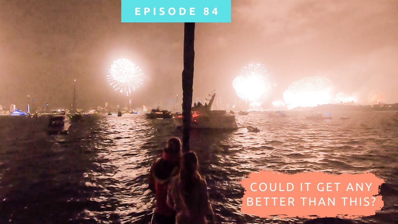 HOLY CRAP!! Boat Life in Sydney Harbour 🥂🎆 ~ Vlog 84