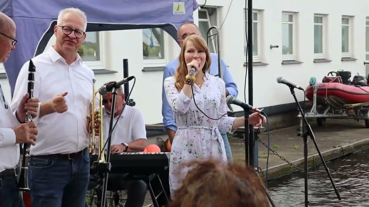 Alexandra Rotmann  & Swinging Feetwarmers Jazzband 
