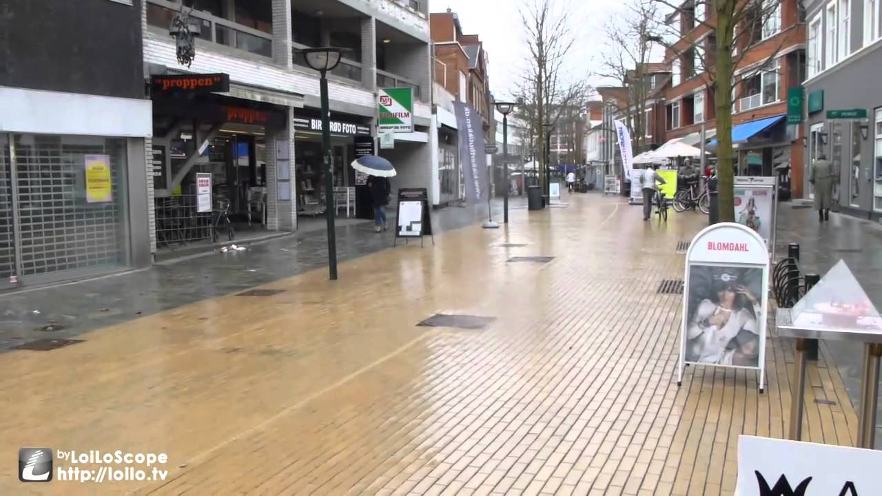 Oplev Birkerød Hovedgade når det regner