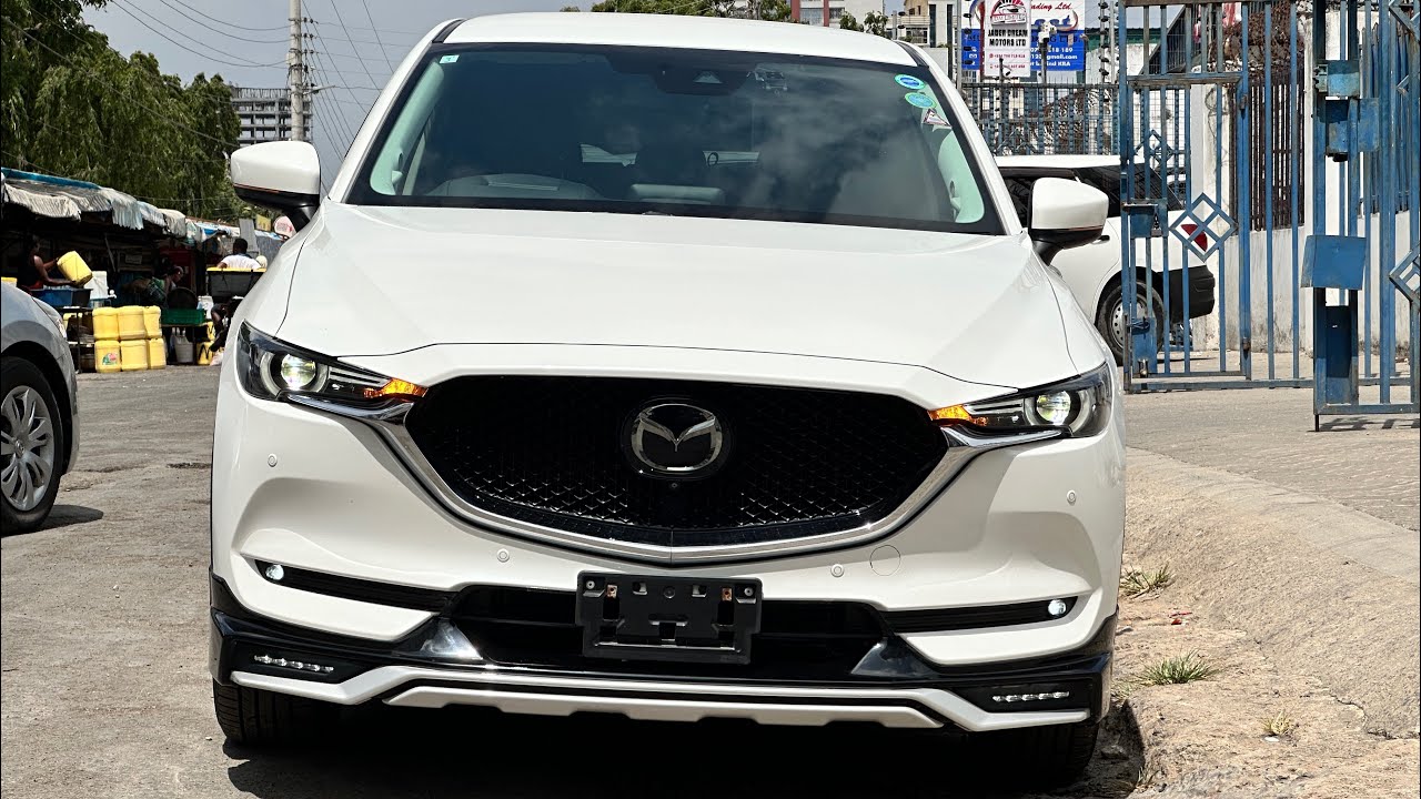 Автомобиль Mazda CX 5 XDL выставлен на продажу.