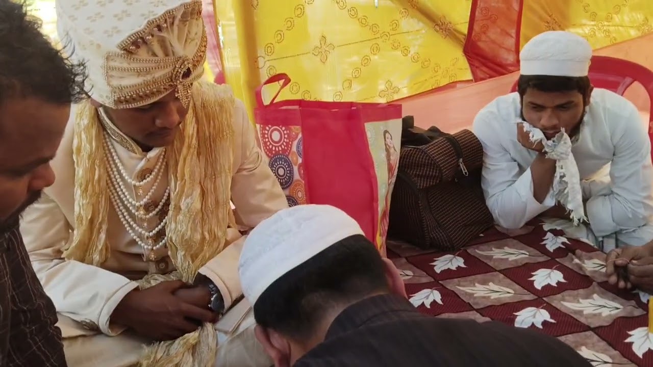 Shaadi ke pandalmein 🧕👳 dekh saktehain bada dikhti KitnaachchaSajakeswagat Kiya gaya hai Ansari 1515