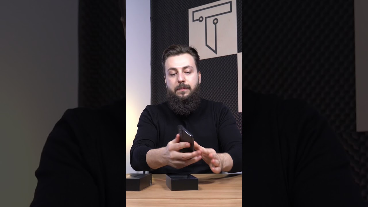 Unboxing wszystkich smartfon&oacute;w Samsung Galaxy S22