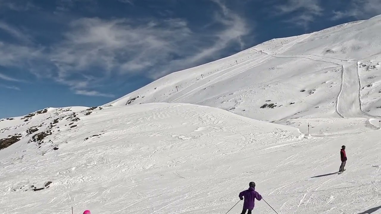 Esquiando por zona Laguna en Sierra Nevada
