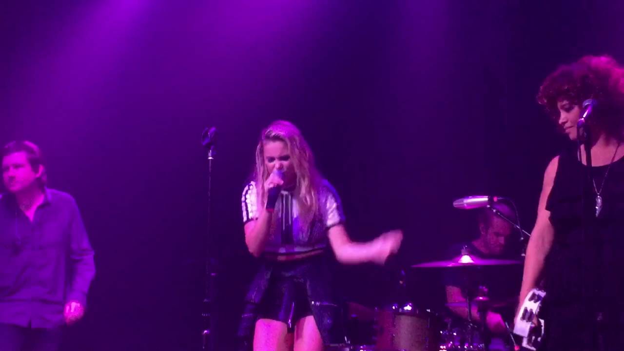 Olivia Holt performing new song 
