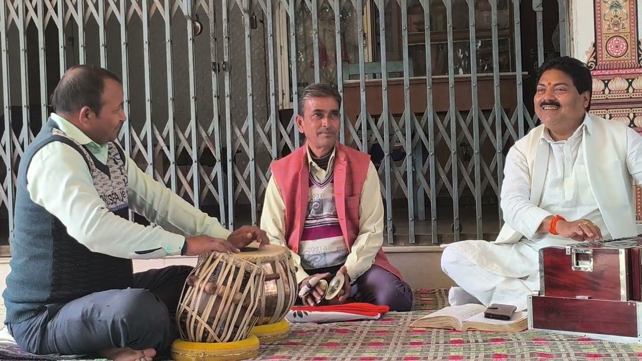 १६३४)बईठकी में #होली | मोरा कान्हा जो आए पलट के |गायक #मननगिरी मधुकर तबला #मिथिलेशजी #दीनबंधु२४.२.२५