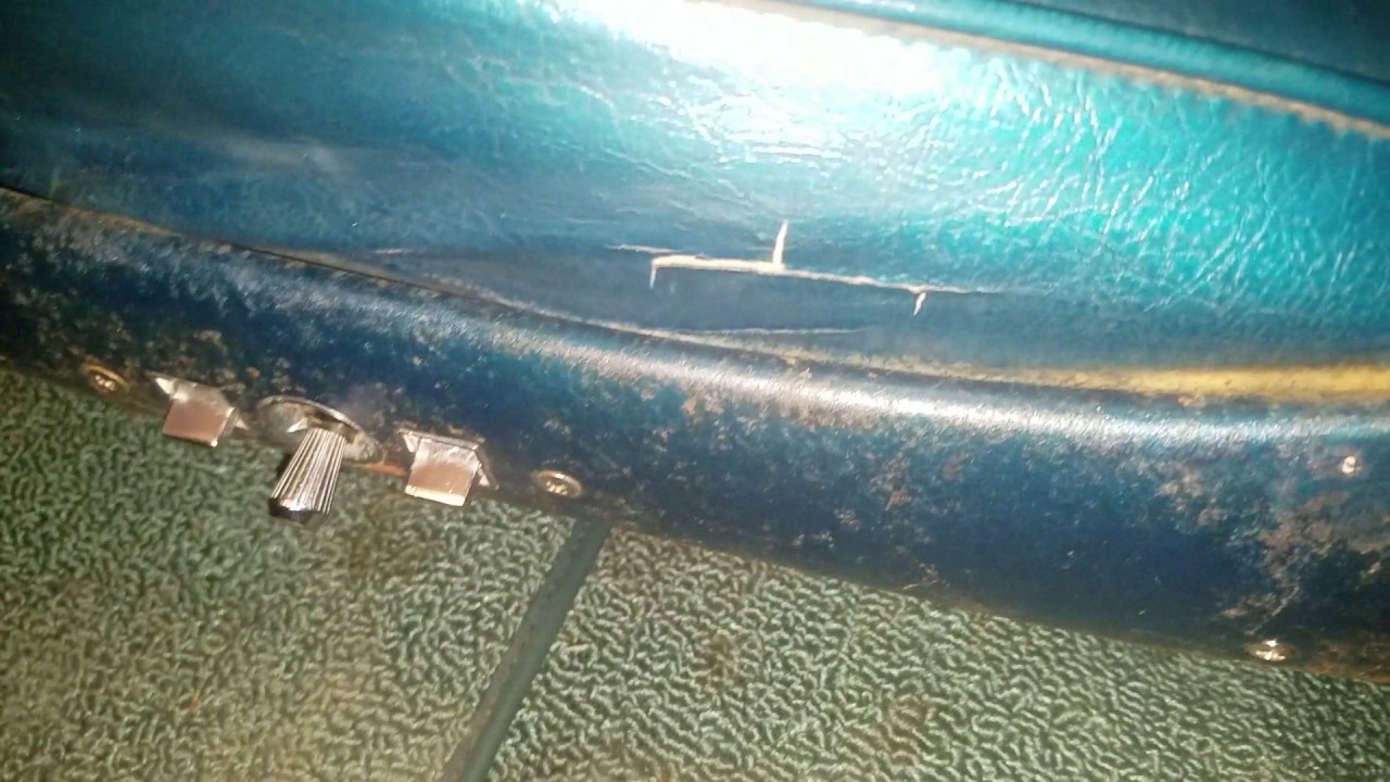 1959 Cadillac Sedan DeVille -- Video #7 (wheel spinner & interior trim)