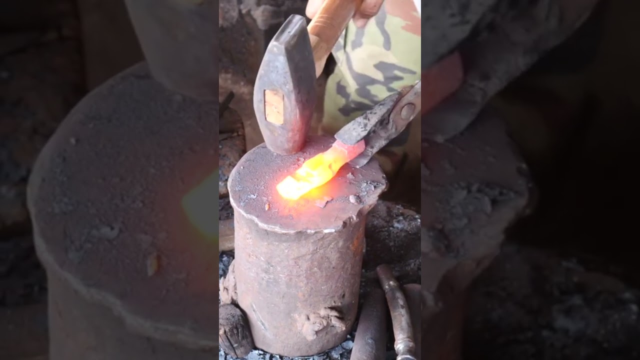 Forging crow bar hammer from a bolt