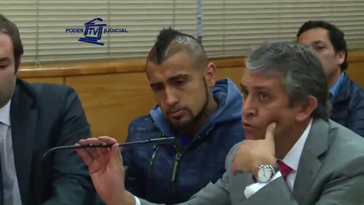 Juzgado de Garantía aprobó suspensión condicional del procedimiento para Arturo Vidal