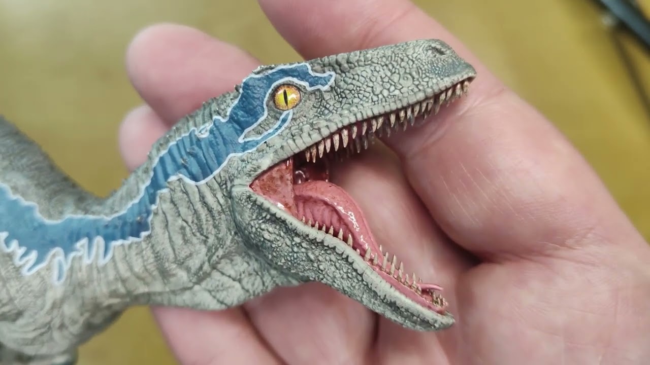 Blue Jurassic World Fallen Kingdom Art Scale 1/10 Iron Studios
